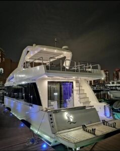 yacht tour in qatar