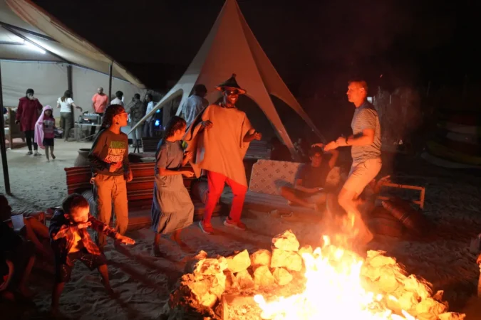 camping fun during kayaking in qatar