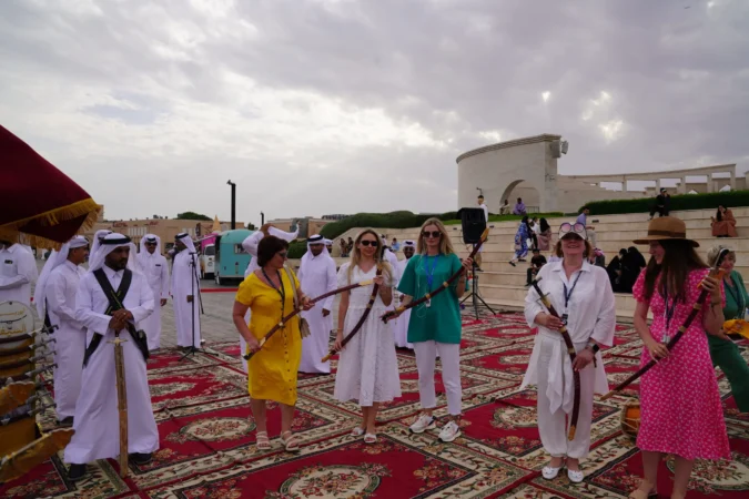ladies enjoying doha city tour