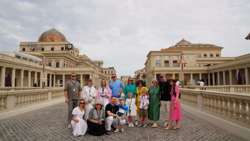 happy face katarain doha bus tour
